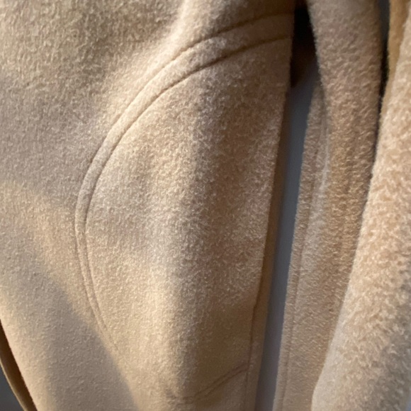 BARNEYS NEW YORK Made In Italy Womens Wool Camel Coat Size 44/10 - Picture 8 of 14